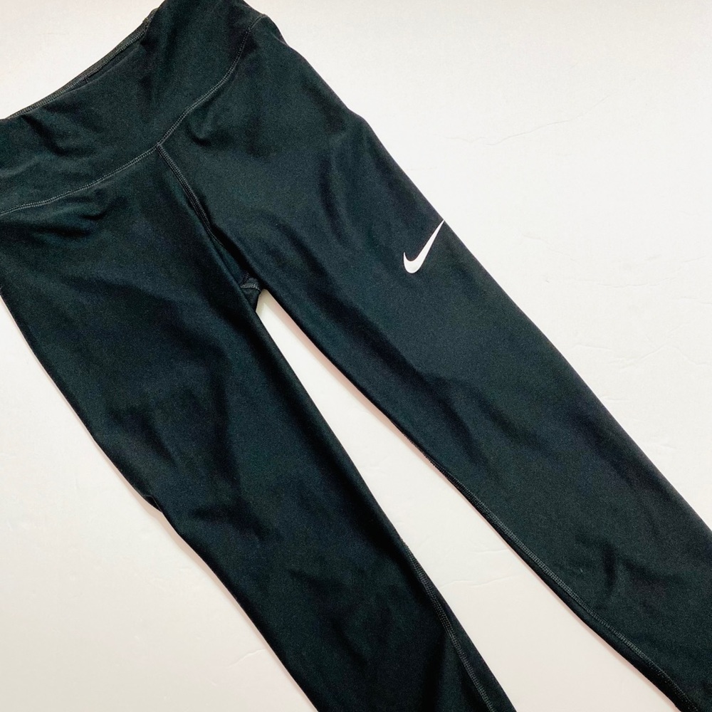 Nike Women’s Power Essential Dri-Fit Leggings